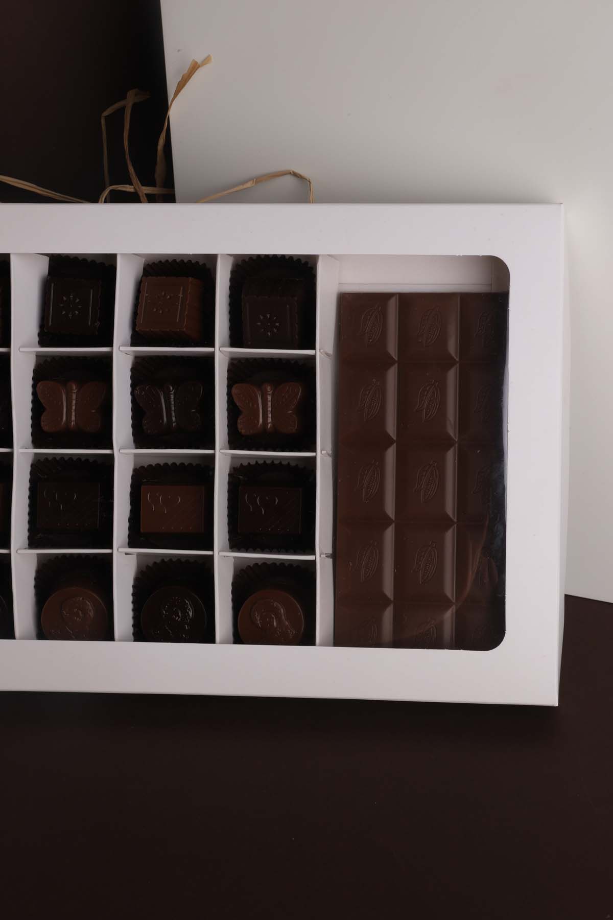 Karton Kutu Tablet Çikolata ve 20'li Special Çikolata - Görsel 4